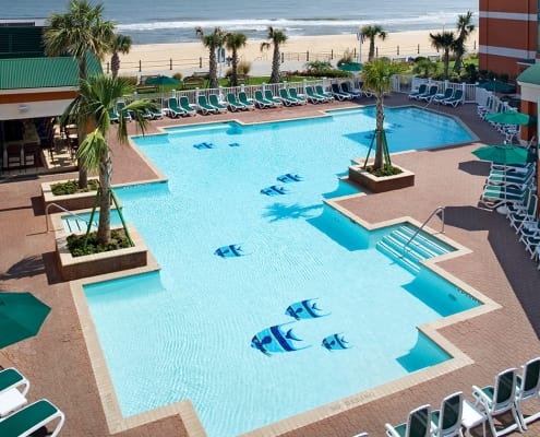 Virginia Beach hotel - Holiday Inn and Suites oceanfront pool