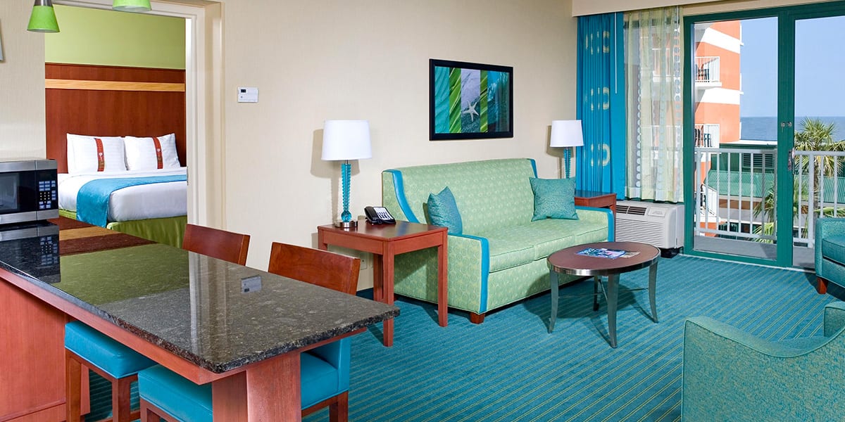 Virginia Beach hotel - deluxe oceanfront king bed suite