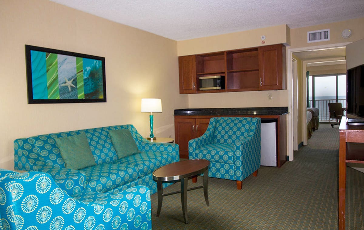 Virginia Beach hotel - oceanfront 2 queen bed suite