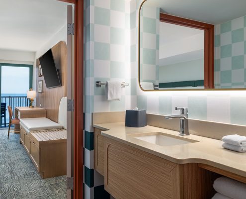 HIVB-North-Gallery-Oceanfront-Two-Queen-Suite-26-3