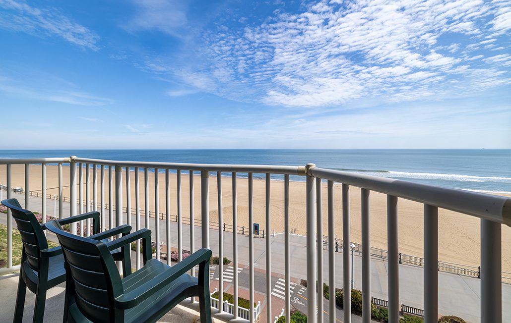 HIVB-North-Gallery-Oceanfront-Two-Queen-Suite-26-5