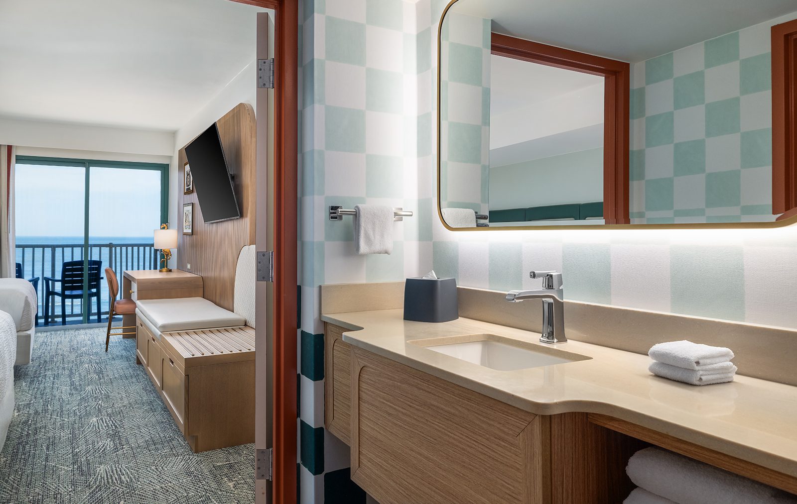HIVB-North-Oceanfront-Two-Queen-Suite-26-3